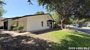 Foto del edificio - 14263 Clover Hill