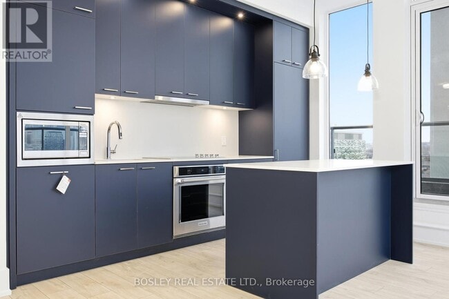 Building Photo - 115 Denison Ave