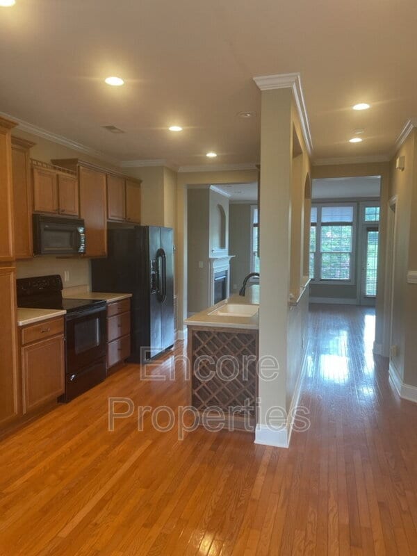 Building Photo - 3005 Imperial Oaks Dr