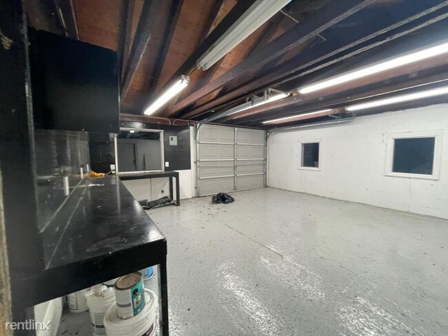Building Photo - 2 br, 1 bath House - 555 Swanson Ave