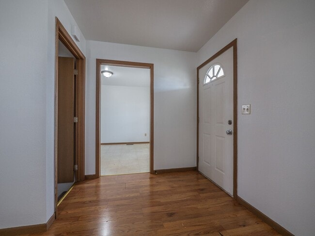 Foto del edificio - East 5th Duplex