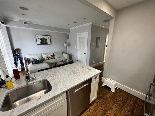 Foto del edificio - 252 Bowen St