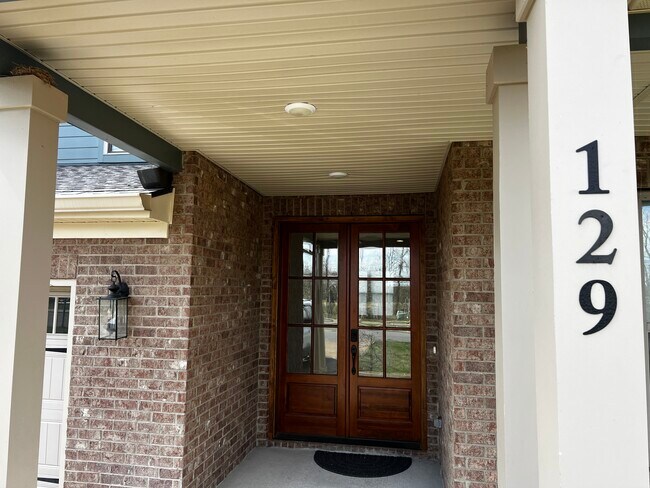 Foto del edificio - 129 Stewarts Lndg Dr