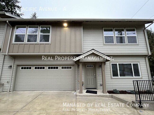Foto del edificio - Spacious & Modern Vancouver Four Bed Townhome