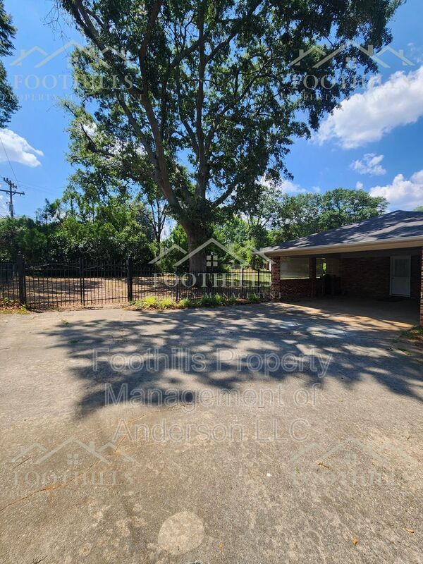 Building Photo - 510 Drayton Cir