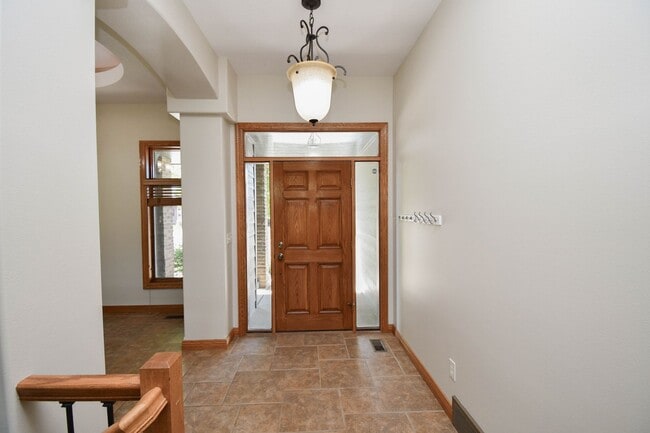 Building Photo - 1004 W La Quinta St