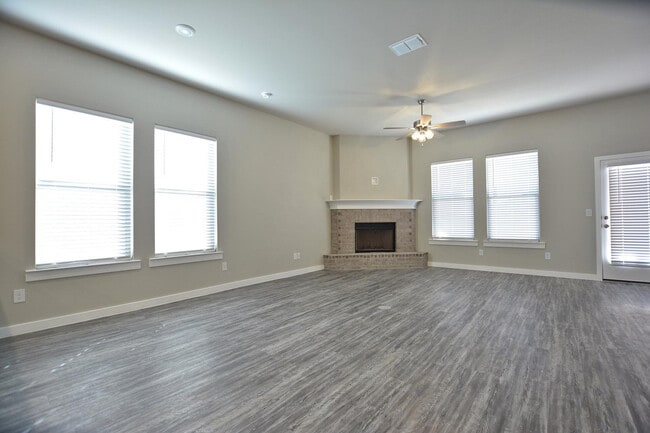 Foto del edificio - 1909 135th St