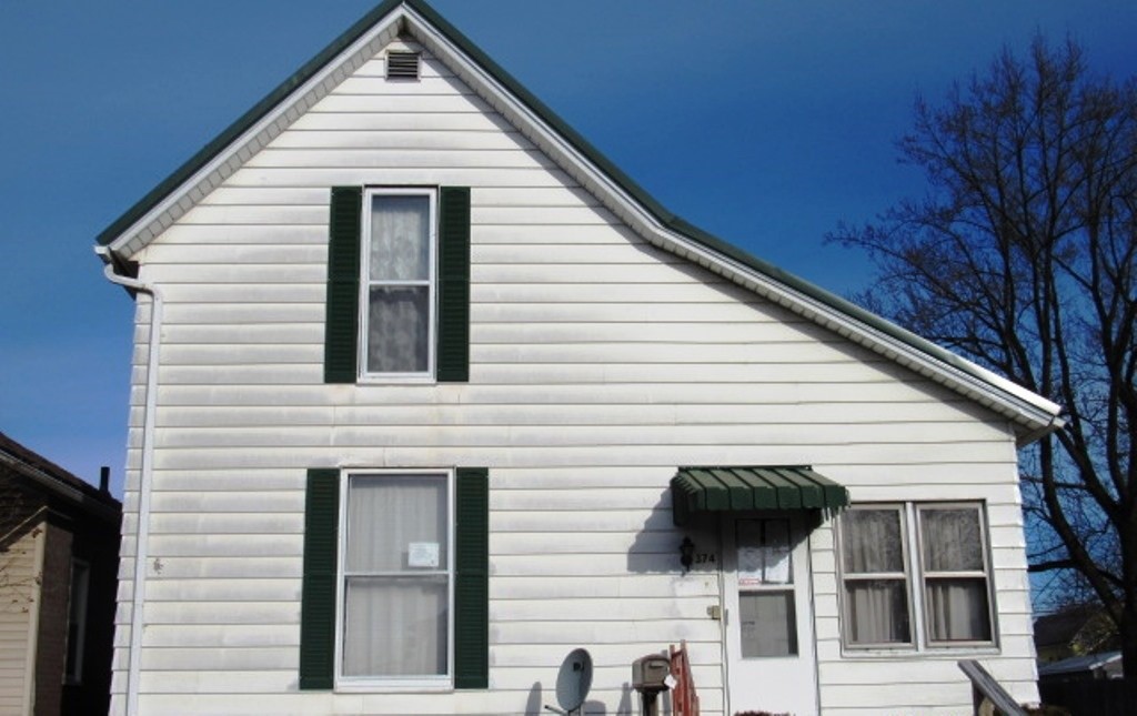 Primary Photo - 374 E Main St