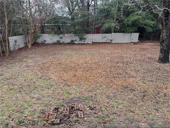 Building Photo - 2153 Redstone Dr