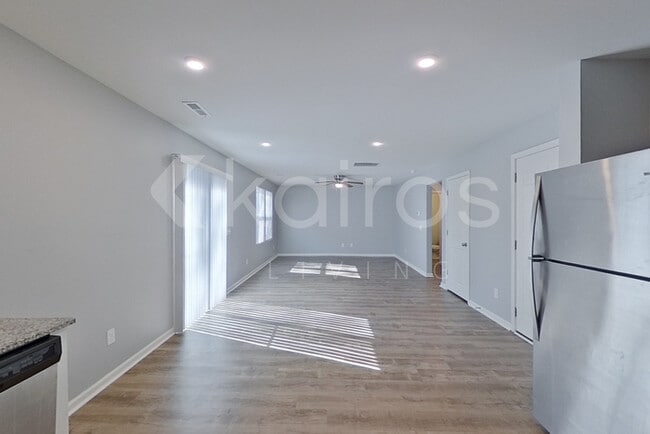 Foto del edificio - 2639 Provence Dr SE