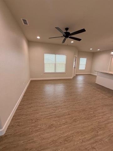 Foto del edificio - 7017 Glen Abbey Rd