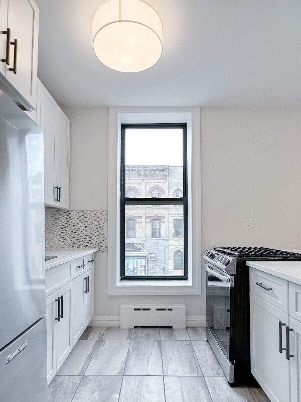 Foto del edificio - 764 St Johns Pl