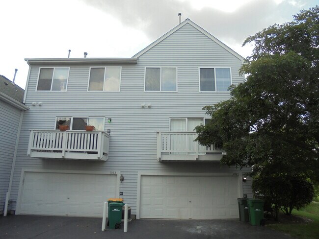 Building Photo - 1065 Manchester Cir