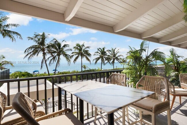 Foto del edificio - 1950 S Ocean Dr