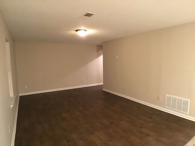 Building Photo - 4655 Addington Dr
