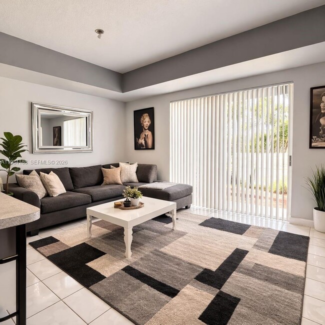 Foto del edificio - 10909 NW 43rd Ln