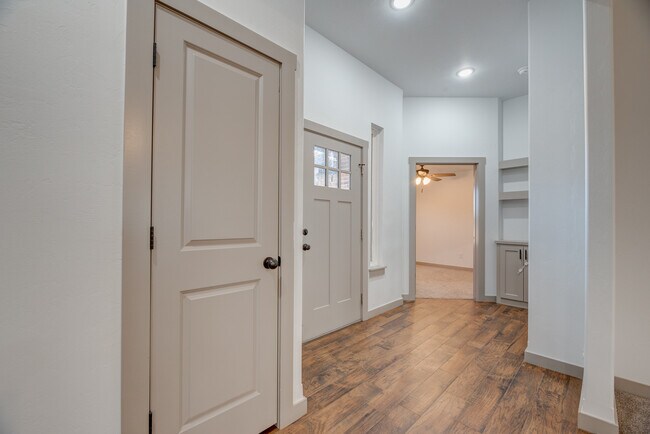 Foto del edificio - 2325 Greys Harbor Rd