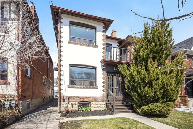 Photo du bâtiment - 54 McNairn Ave