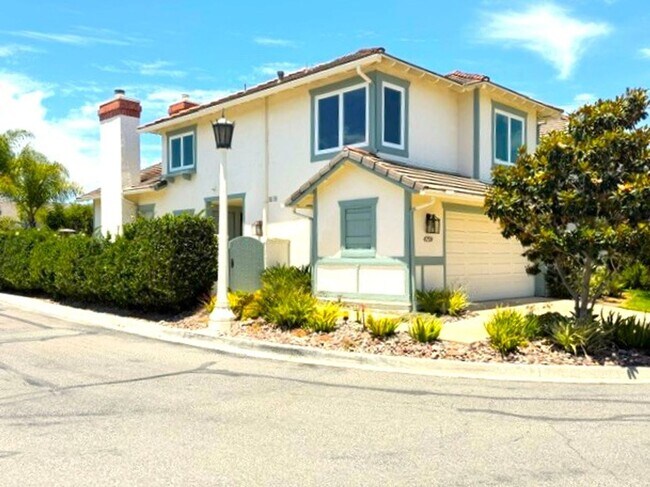 Building Photo - Refined Coastal Living in One of Carlsbad’s Most Exclusive Communities