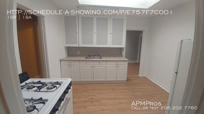 Building Photo - 2603 6th Ave