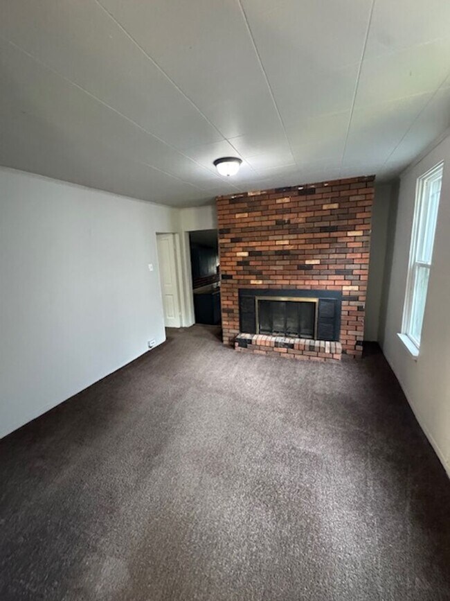 Foto del edificio - 1342 Guthrie St