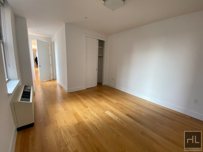 Building Photo - 3/4 BED UNIT IN TRIBECA
