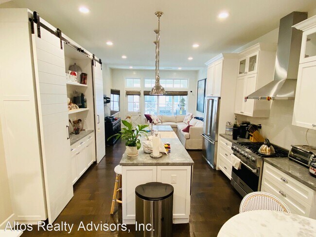 Foto del edificio - 2 br, 3 bath House - 472 Sam Cava Lane