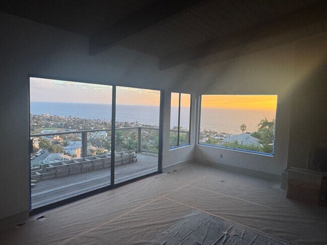 Building Photo - Mystic Hills Ocean View Home