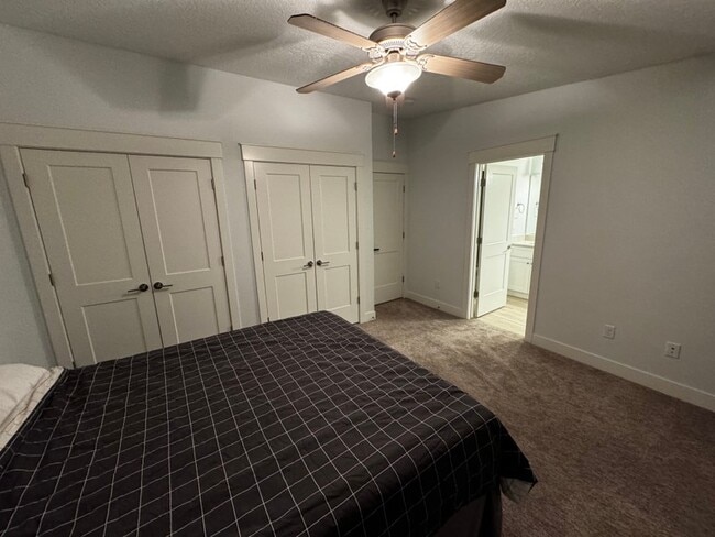 Photo - 10452 S Sage Canal Way House