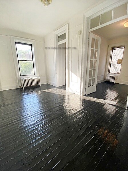 Primary Photo - 329 E 14th St