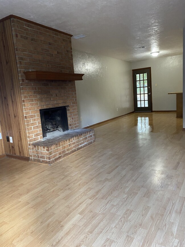 Building Photo - 3461 Fred George Rd
