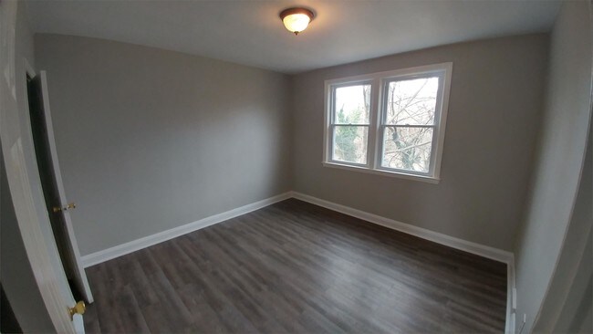 Building Photo - 1108 Gleneagle Rd