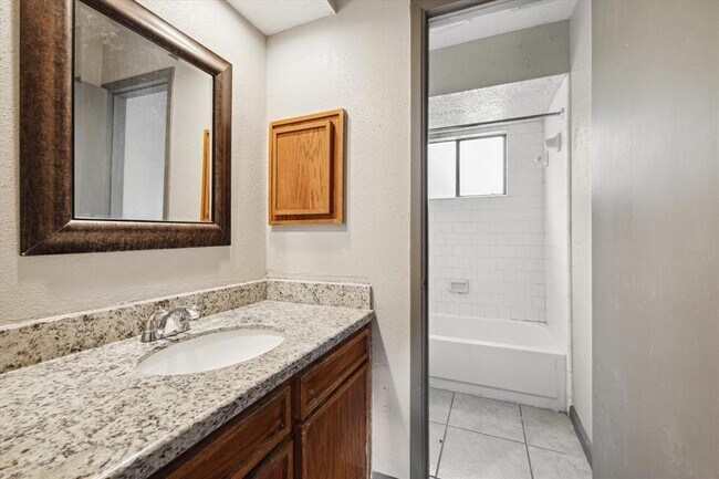 Foto del edificio - 10714 Buffalo Bend Dr