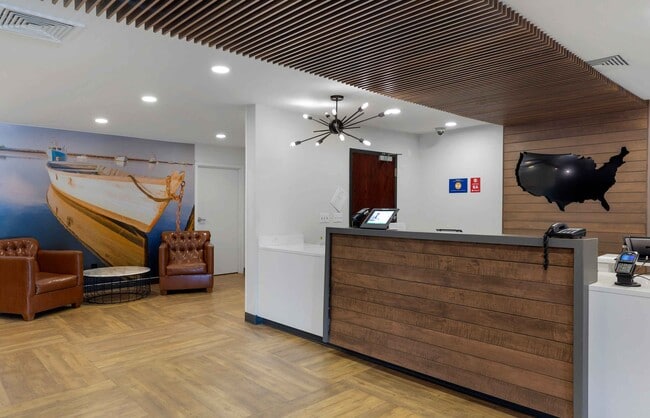 Building Photo - Furnished Studio-Providence - East Providence