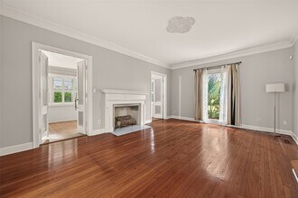 Building Photo - 7128 Staffordshire Blvd