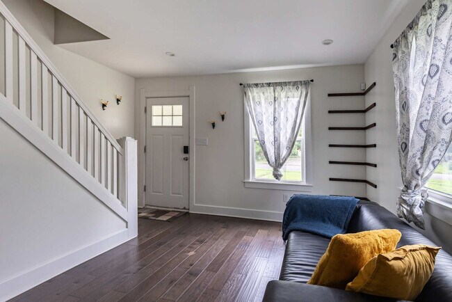 Foto del edificio - 3203 Sutherland Ave