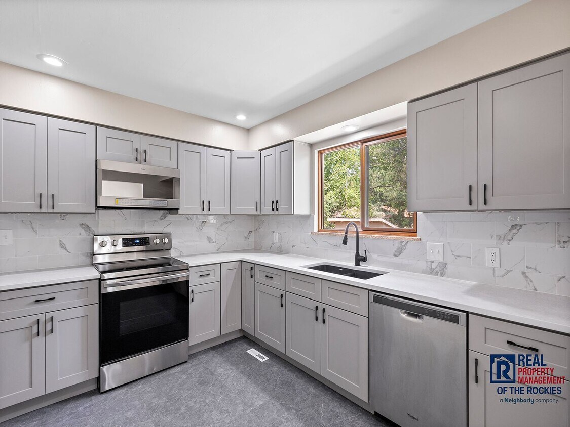 Foto principal - Modern Fort Collins Gem: Newly Remodeled H...
