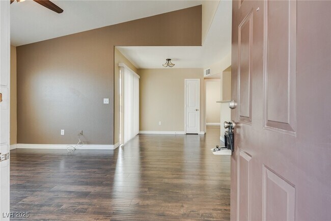 Foto del edificio - 7255 W Sunset Rd