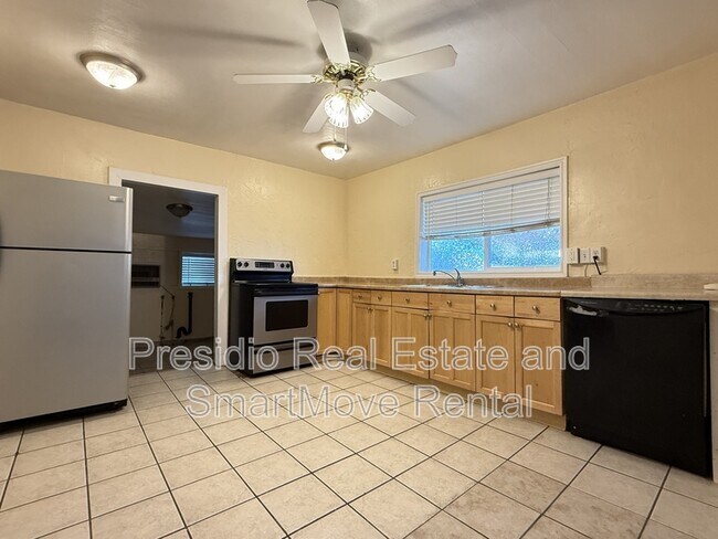 Foto del edificio - 4816 W 4100 S