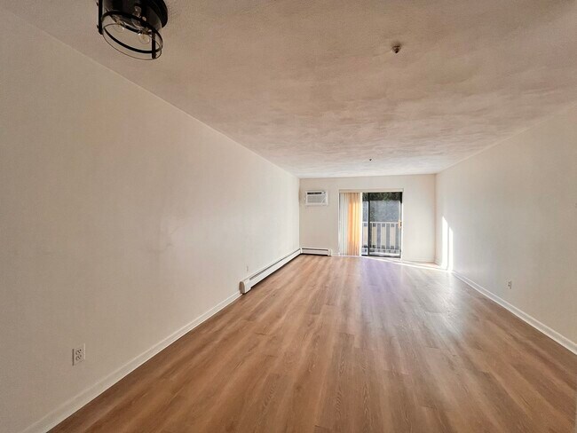 Foto del edificio - 100 Grandview Ave