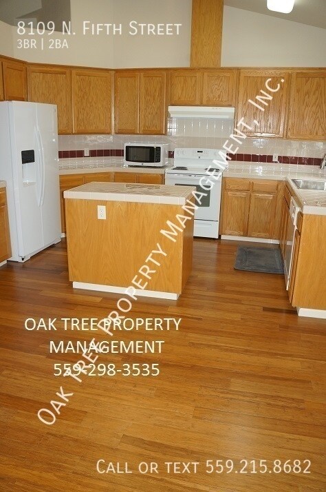 Foto del edificio - 8109 N. Fifth Street-