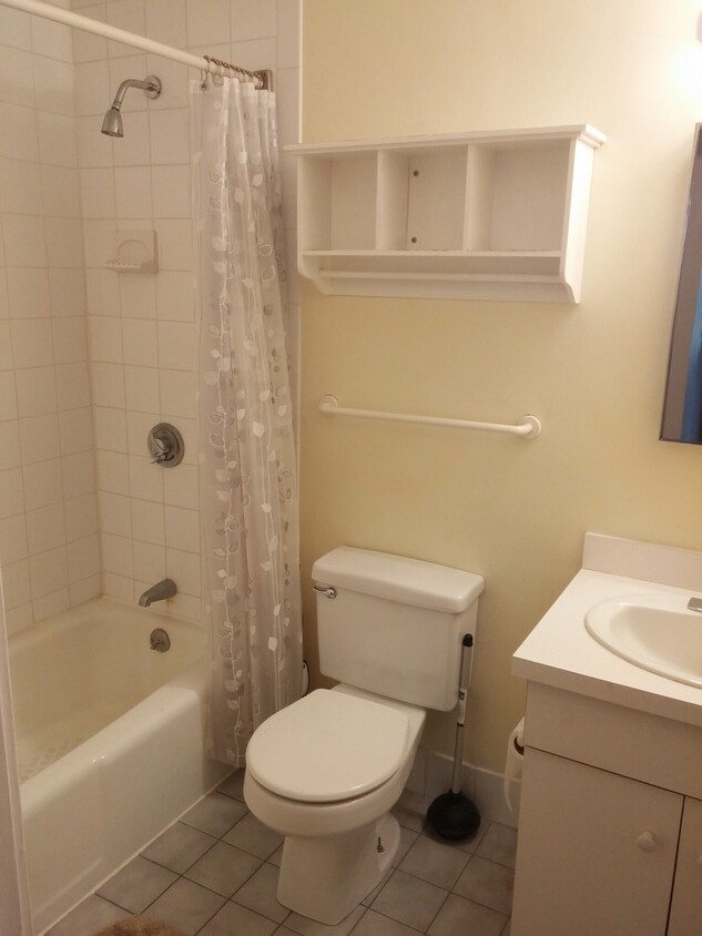 Foto principal - 975 Memorial Dr