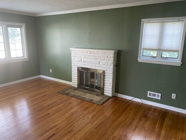 Foto del edificio - 3 Bedroom 1.5 Bathroom Single Family Home in Upper Arlington. OH