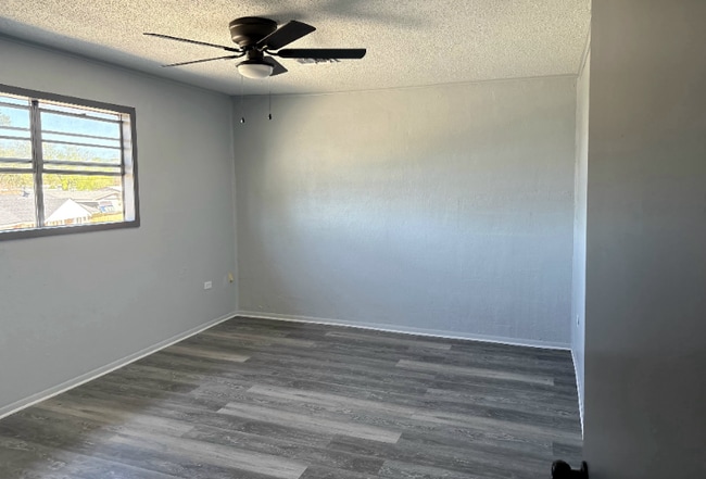 Foto del edificio - 3613 Euclid St