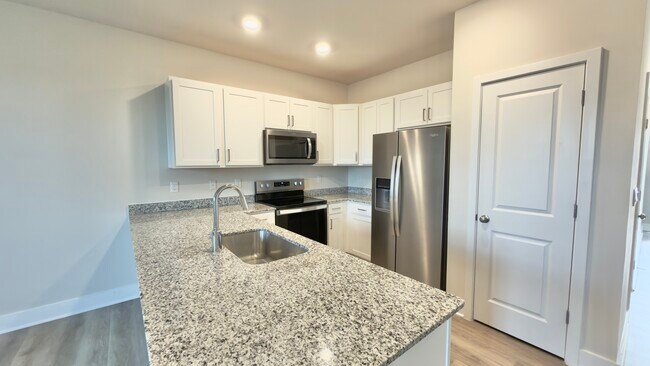 Building Photo - 106 Hopi Pl