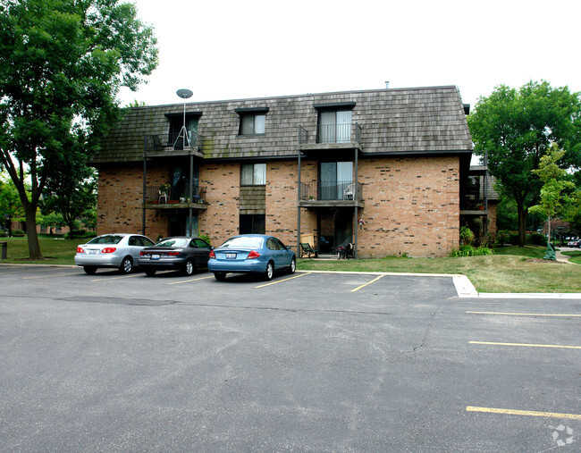 Building Photo - The Arbors of Buffalo Grove