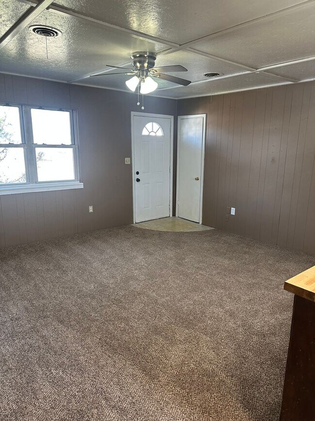 Photo - 4 Bed 2 Bath Available! House