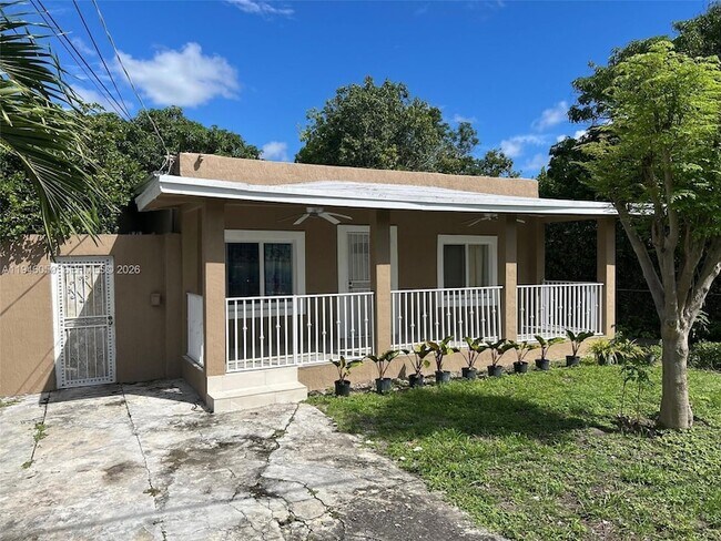 Building Photo - 261 NW 49th St