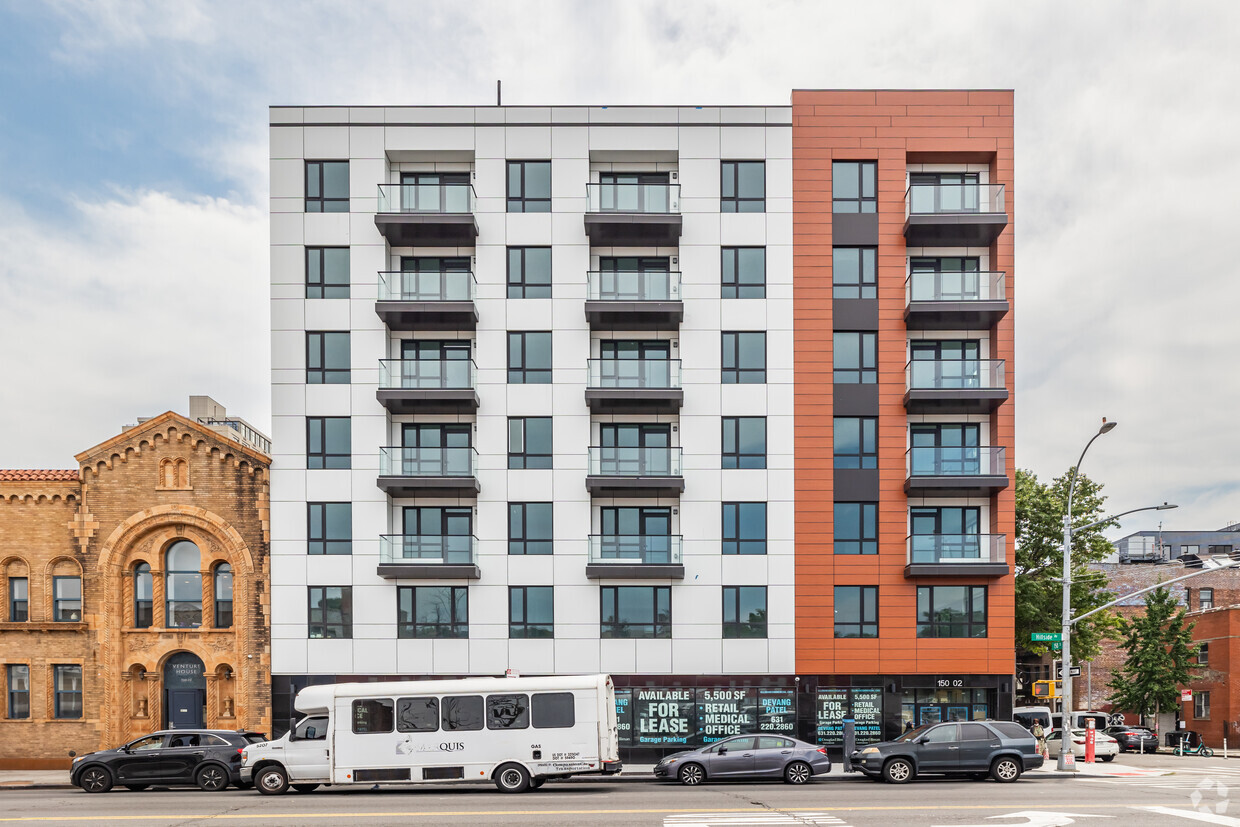 Building Photo - 15002 Hillside Ave