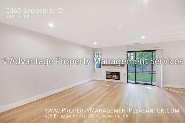 Photo - 5360 Brookside Ct- House